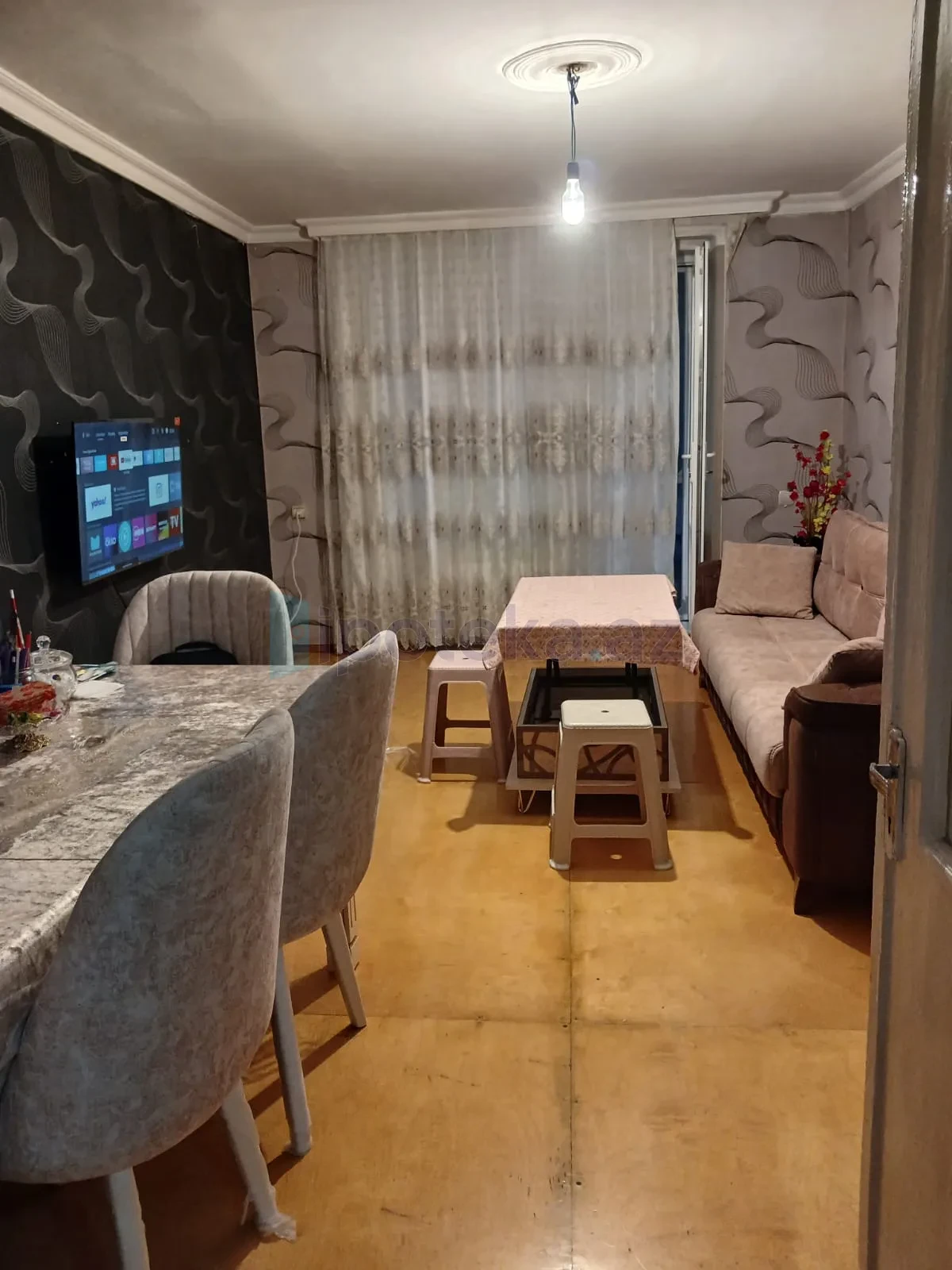 Satılır 3 otaqlı köhnə tikili 64 m²