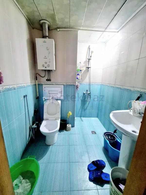 Satılır 2 otaqlı köhnə tikili 56 m²