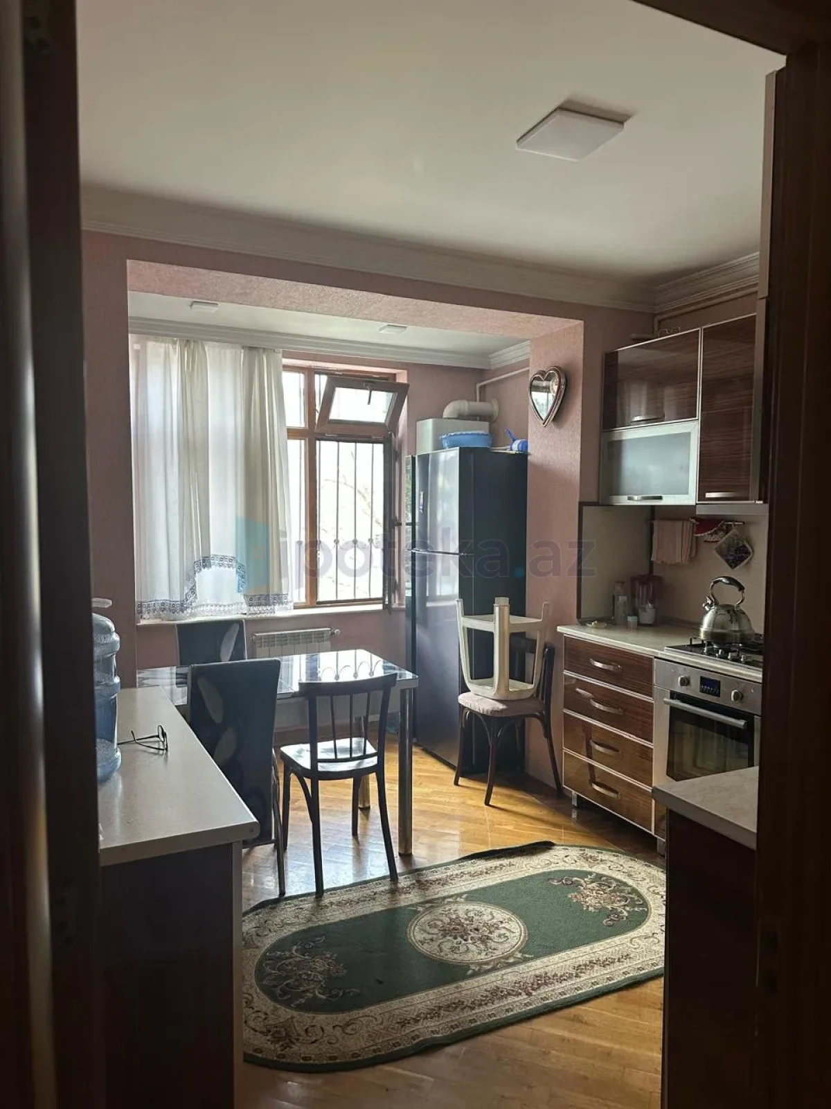 Satılır 4 otaqlı köhnə tikili 110 m²