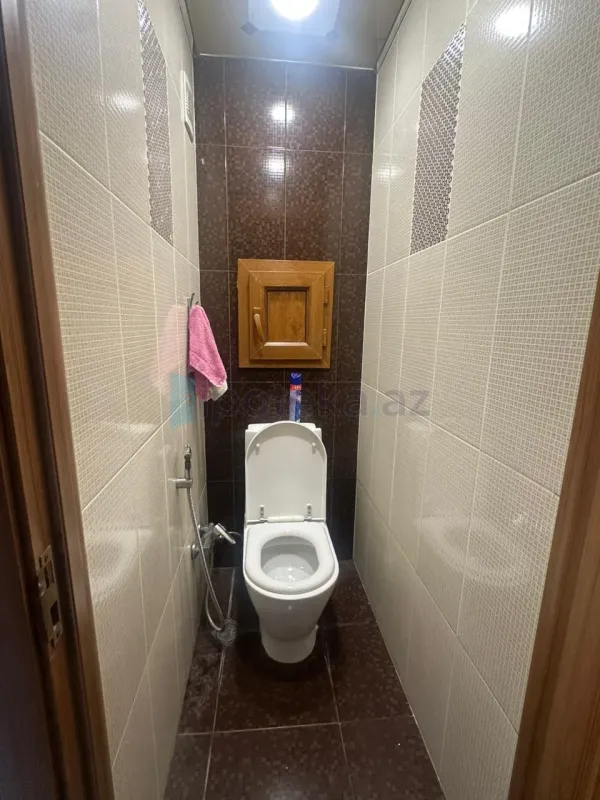 Satılır 4 otaqlı köhnə tikili 110 m²