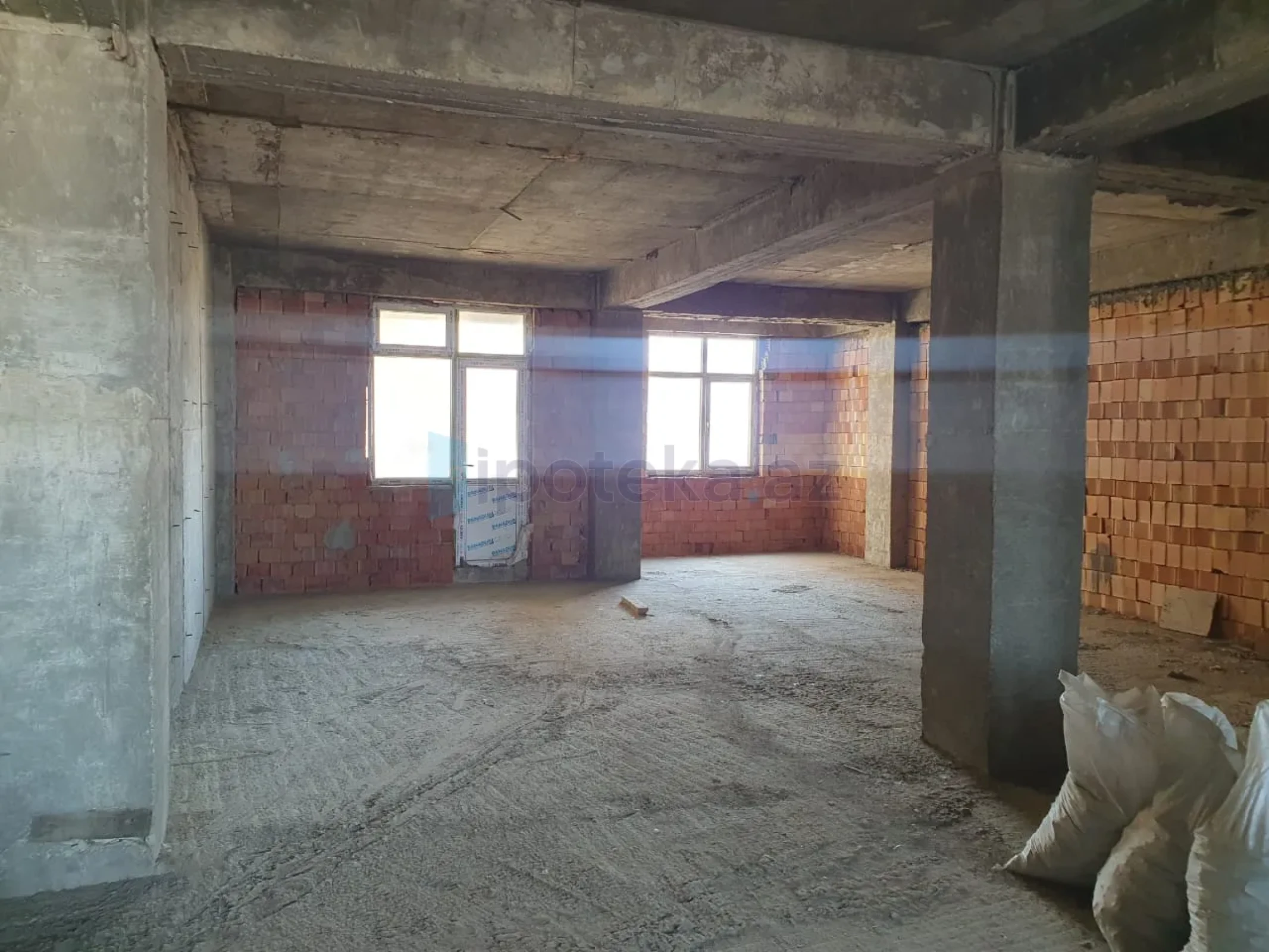 Satılır 4 otaqlı yeni tikili 183 m²