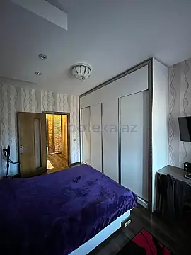 Satılır 2 otaqlı köhnə tikili 65 m²