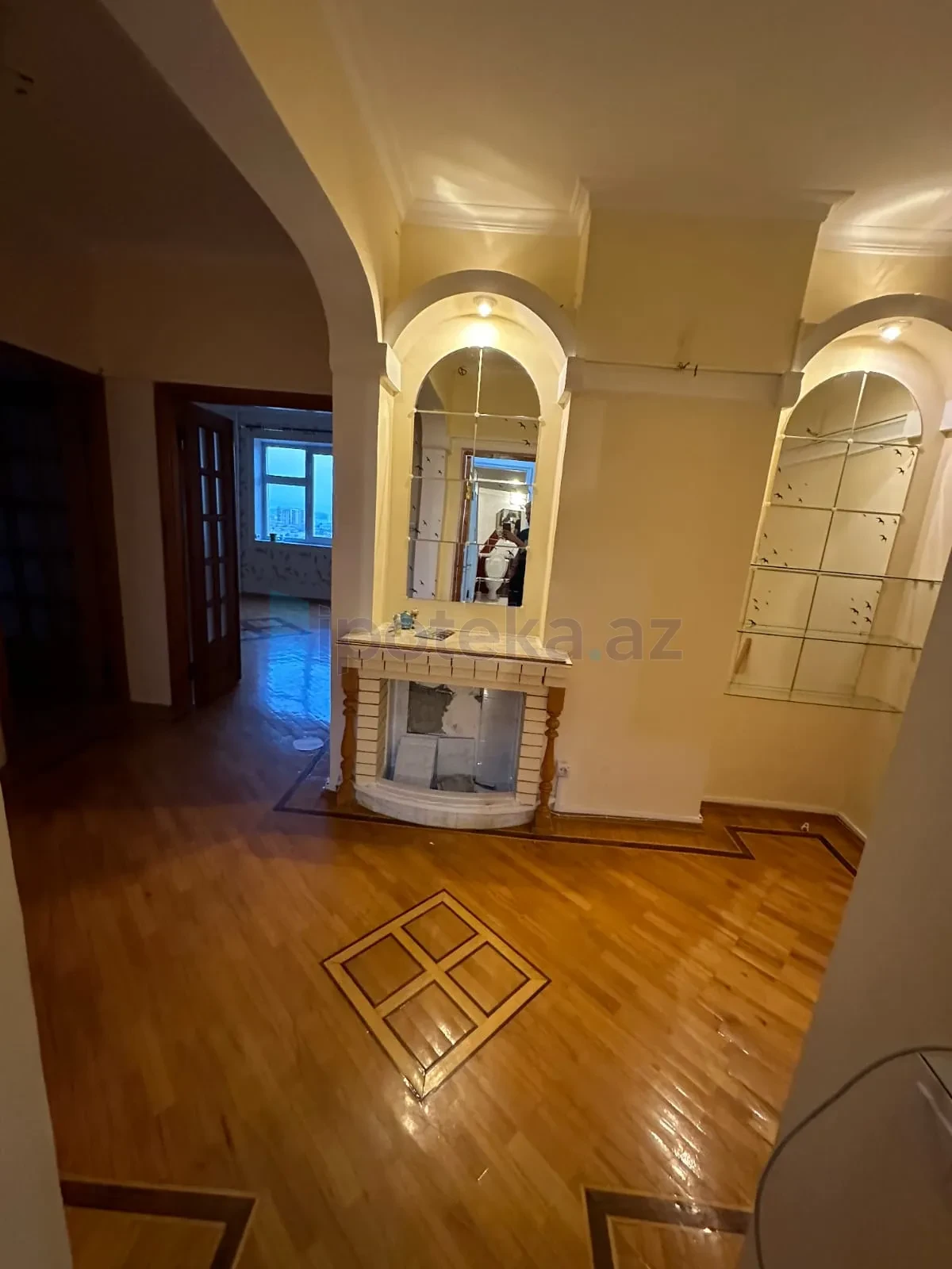 Satılır 4 otaqlı yeni tikili 108 m²