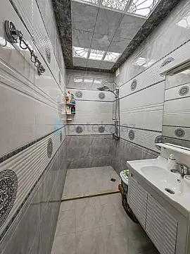 Satılır 2 otaqlı köhnə tikili 60 m²