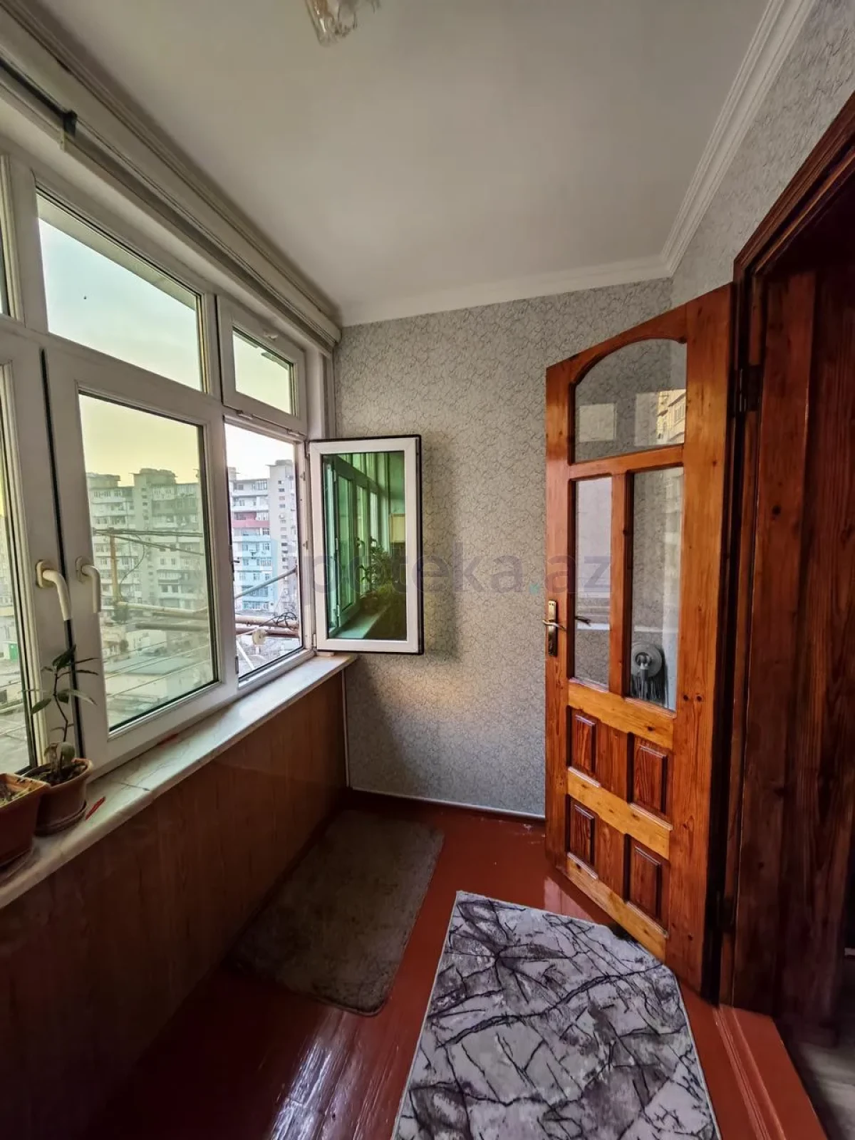 Satılır 2 otaqlı köhnə tikili 60 m²