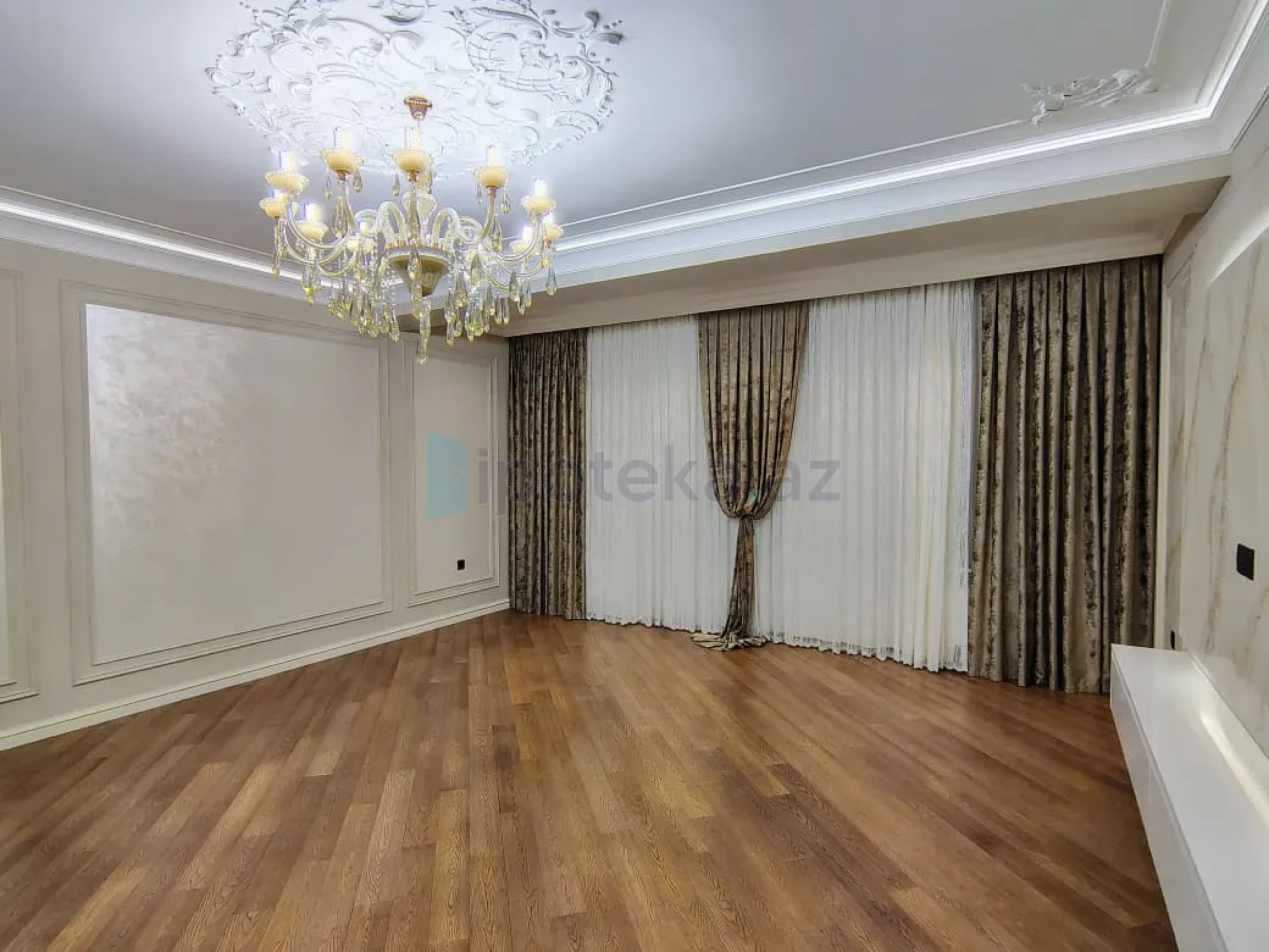Satılır 4 otaqlı yeni tikili 142 m²