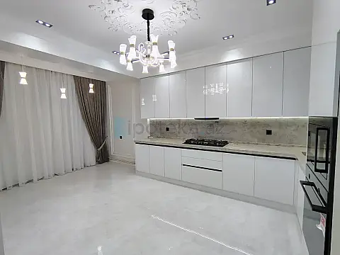 Satılır 4 otaqlı yeni tikili 142 m²