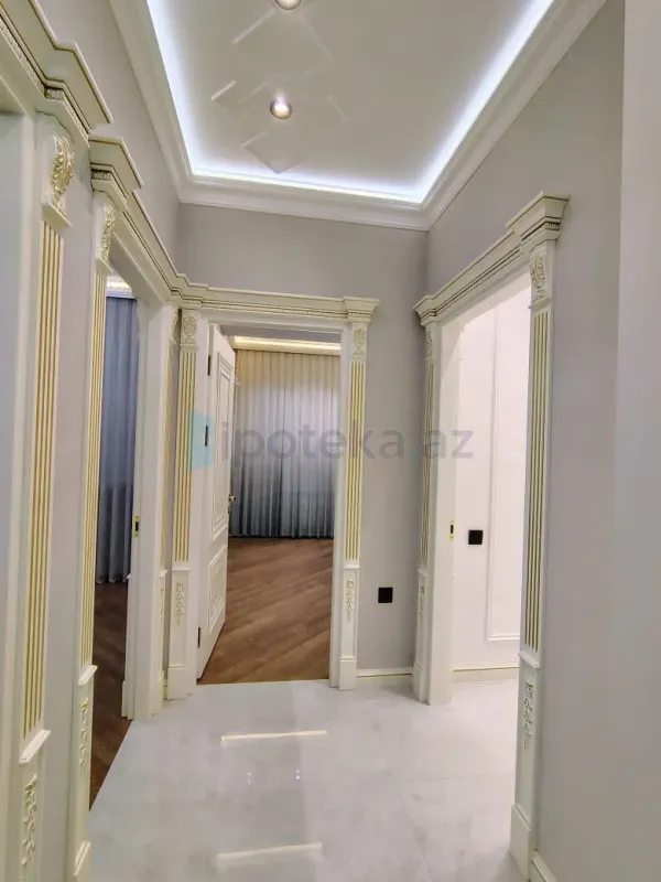 Satılır 4 otaqlı yeni tikili 142 m²