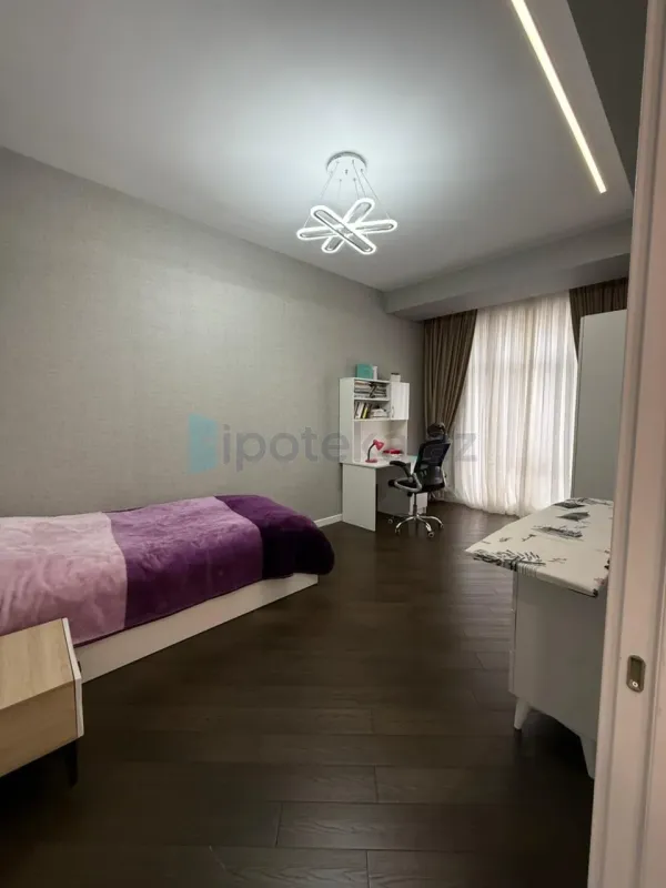 Satılır 3 otaqlı yeni tikili 105 m²