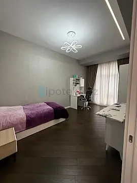 Satılır 3 otaqlı yeni tikili 105 m²