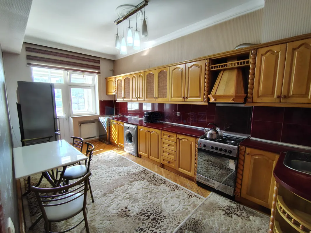 Satılır 3 otaqlı yeni tikili 124 m²