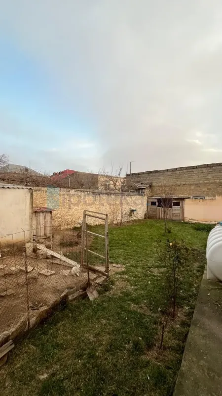 Satılır 3 otaqlı həyət evi 80 m²