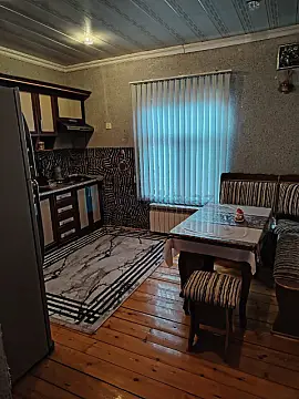 Satılır 3 otaqlı həyət evi 100 m²