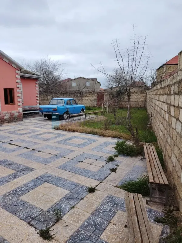 Satılır 3 otaqlı həyət evi 100 m²