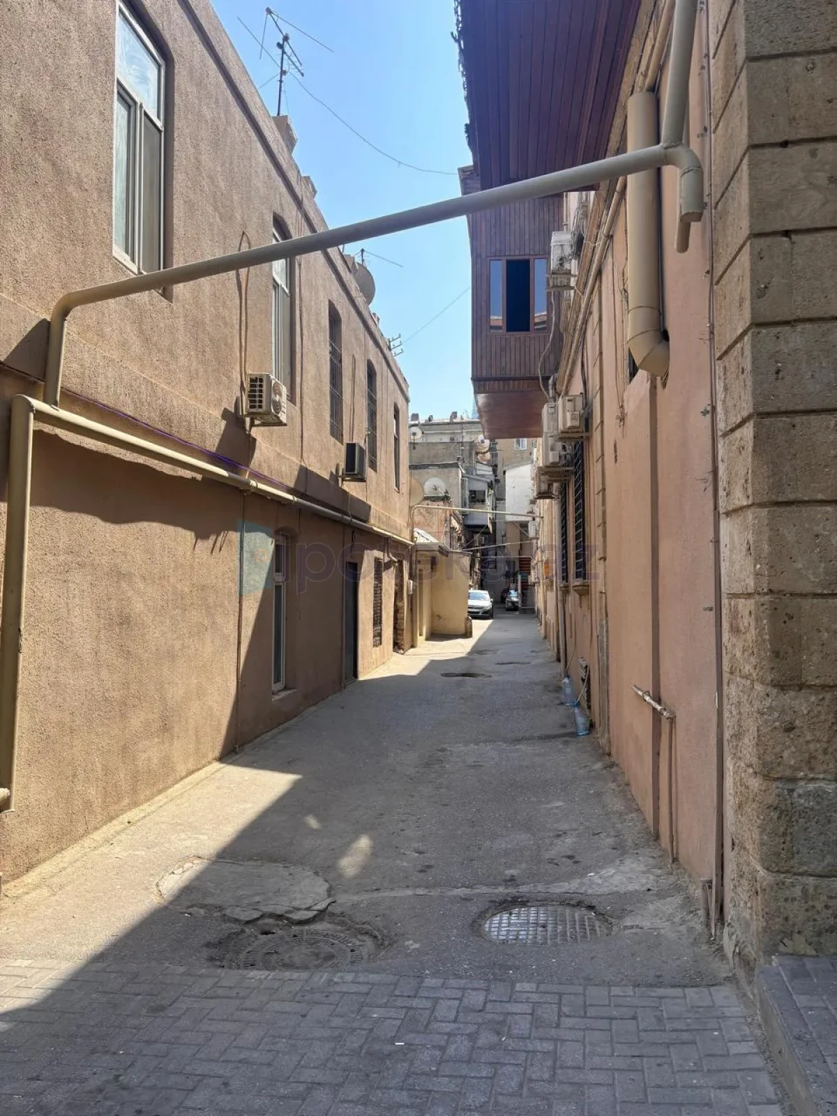 Satılır 3 otaqlı köhnə tikili 63 m²