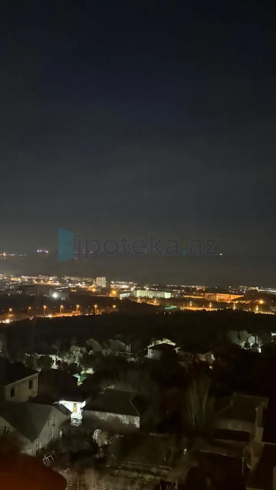 Satılır 3 otaqlı yeni tikili 135 m²