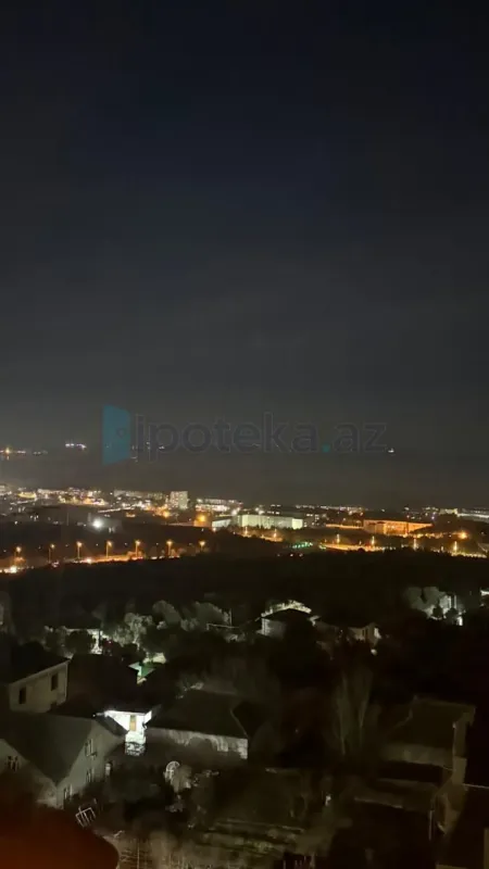 Satılır 3 otaqlı yeni tikili 135 m²