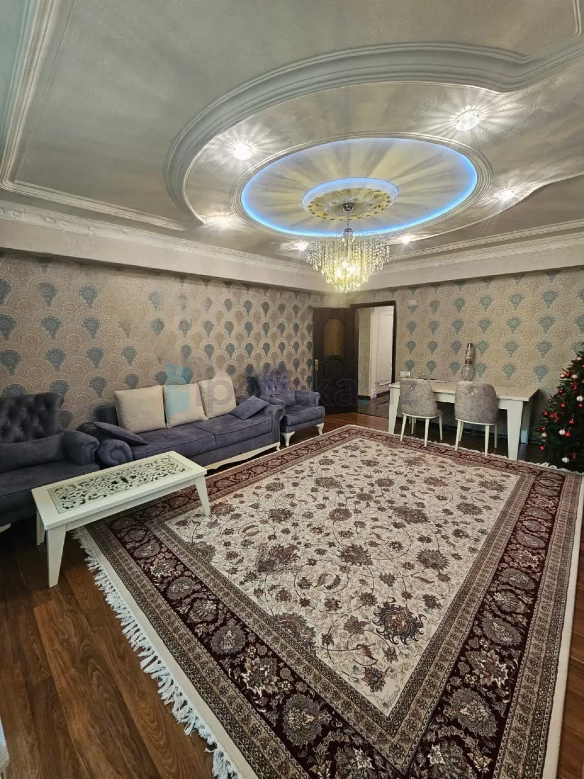 Satılır 3 otaqlı yeni tikili 135 m²