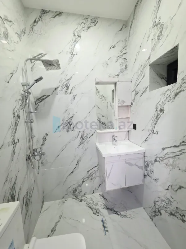 Satılır 4 otaqlı mənzil 110 m²