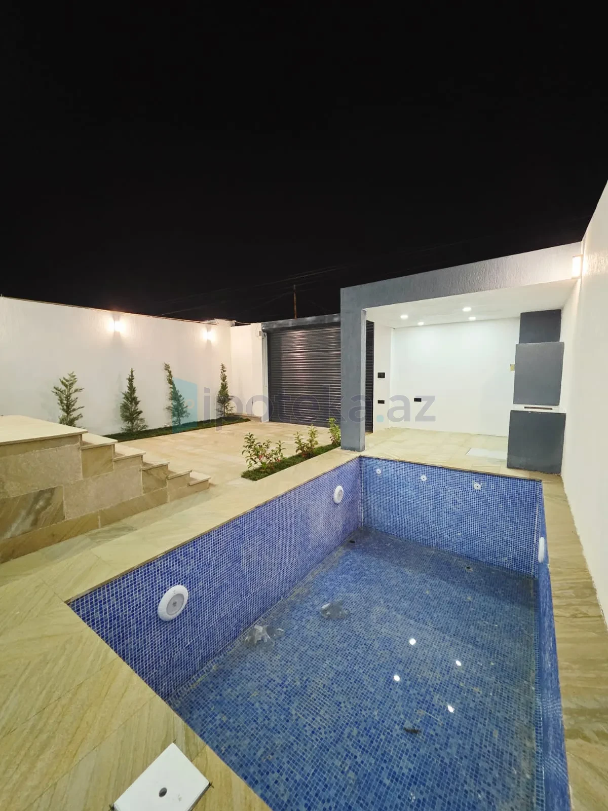 Satılır 4 otaqlı mənzil 110 m²