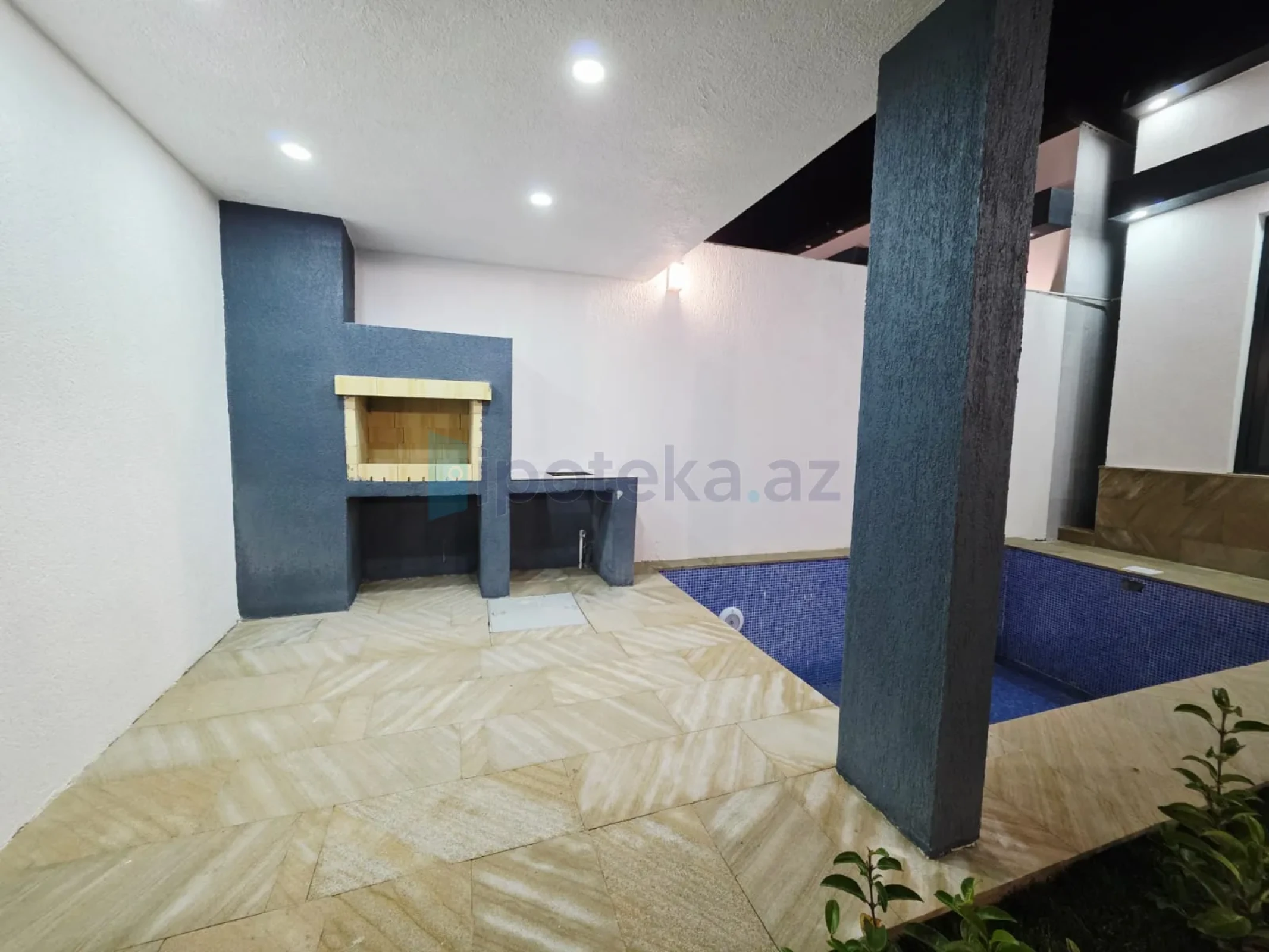 Satılır 4 otaqlı mənzil 110 m²