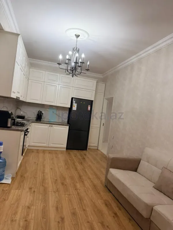 Satılır 3 otaqlı yeni tikili 100 m²