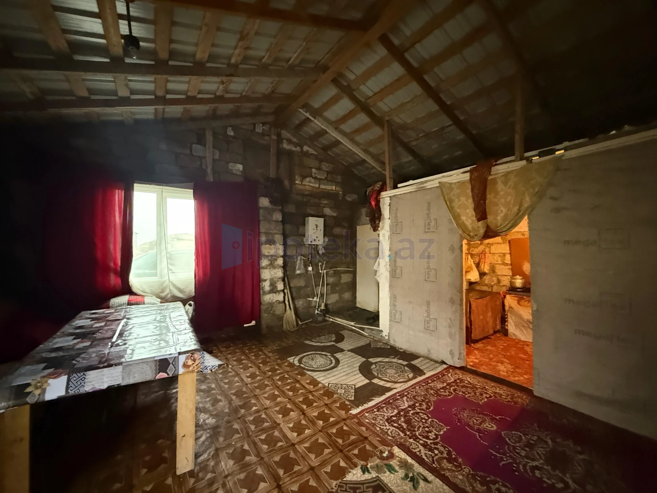 Satılır 4 otaqlı həyət evi 90 m²