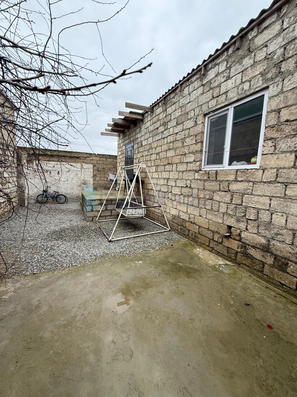 Satılır 4 otaqlı həyət evi 90 m²
