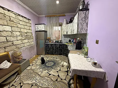 Satılır 4 otaqlı həyət evi 90 m²