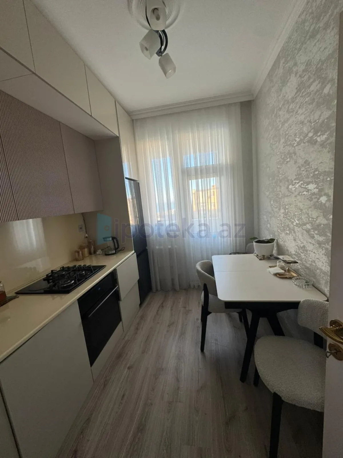 Satılır 1 otaqlı yeni tikili 42 m²