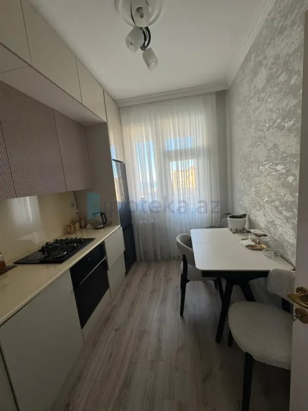 Satılır 1 otaqlı yeni tikili 42 m²