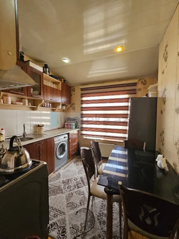 Satılır 2 otaqlı yeni tikili 60 m²