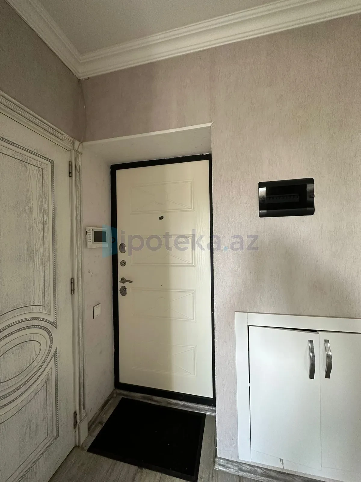 Satılır 3 otaqlı köhnə tikili 90 m²