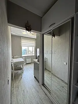 Satılır 3 otaqlı köhnə tikili 90 m²