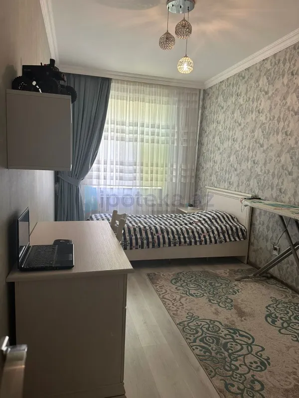 Satılır 3 otaqlı köhnə tikili 90 m²