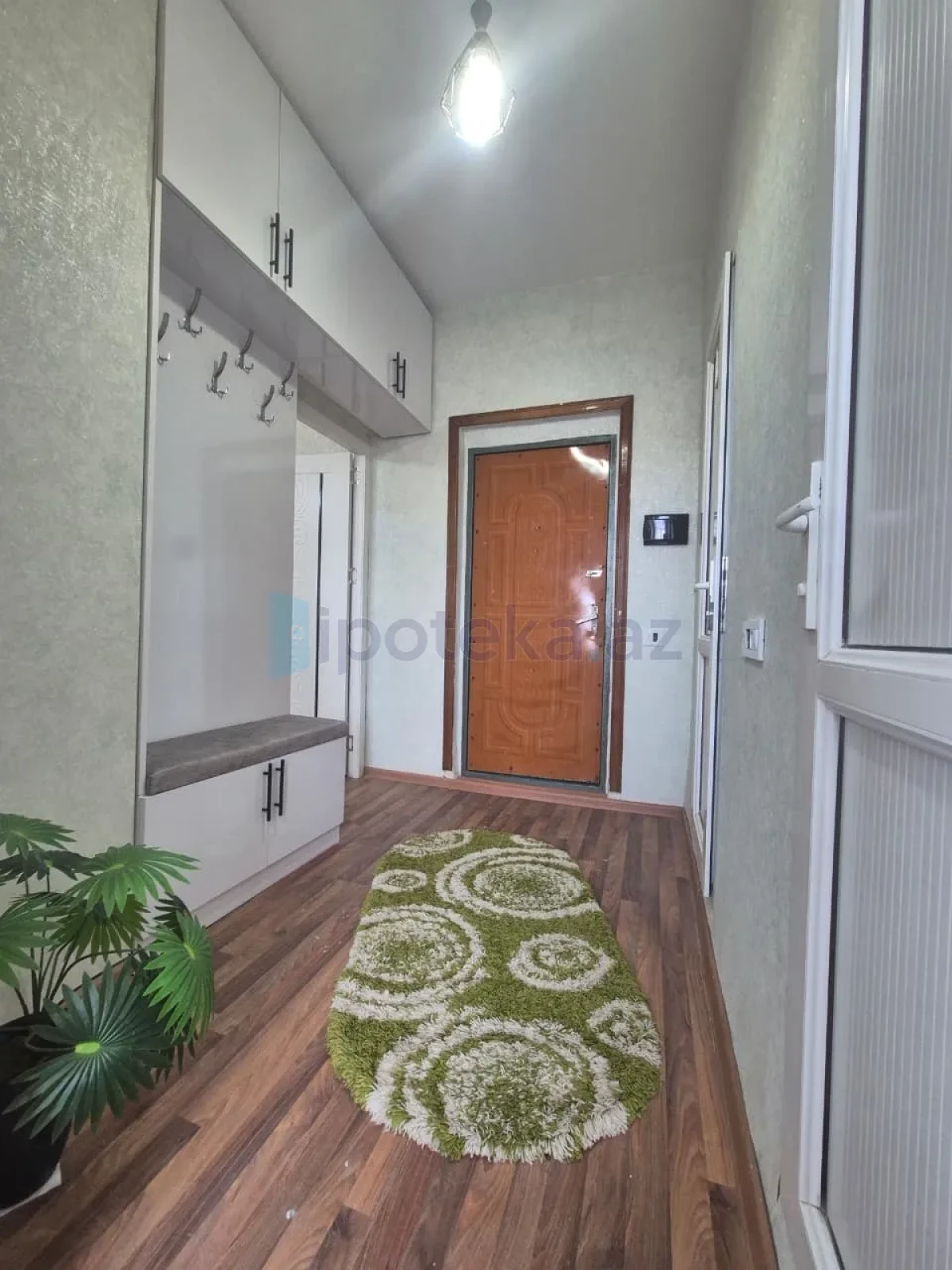 Satılır 2 otaqlı köhnə tikili 41 m²