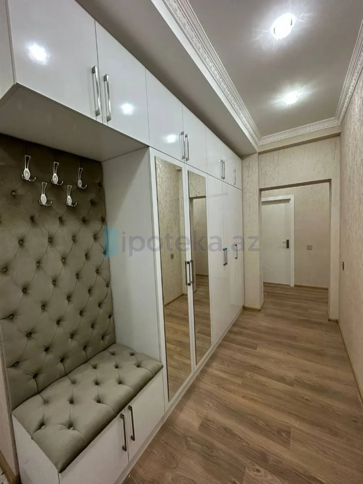 Satılır 3 otaqlı yeni tikili 95 m²