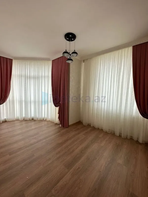 Satılır 3 otaqlı yeni tikili 95 m²