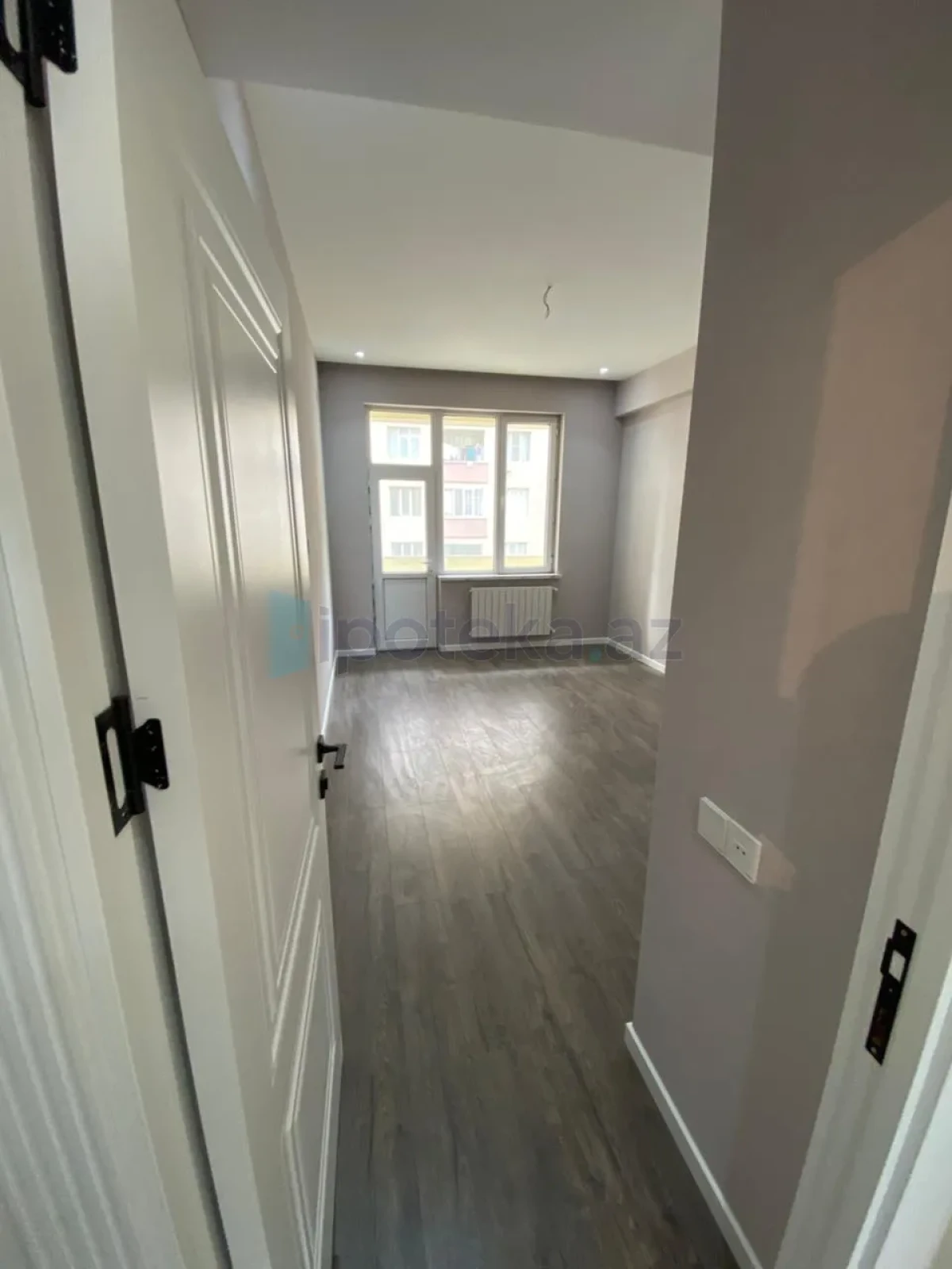 Satılır 3 otaqlı yeni tikili 115 m²