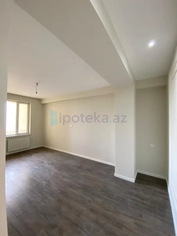 Satılır 3 otaqlı yeni tikili 115 m²