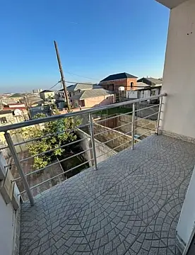 Satılır 4 otaqlı həyət evi 130 m²