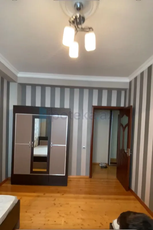 Satılır 3 otaqlı yeni tikili 90 m²