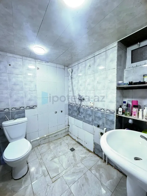 Satılır 2 otaqlı köhnə tikili 45 m²