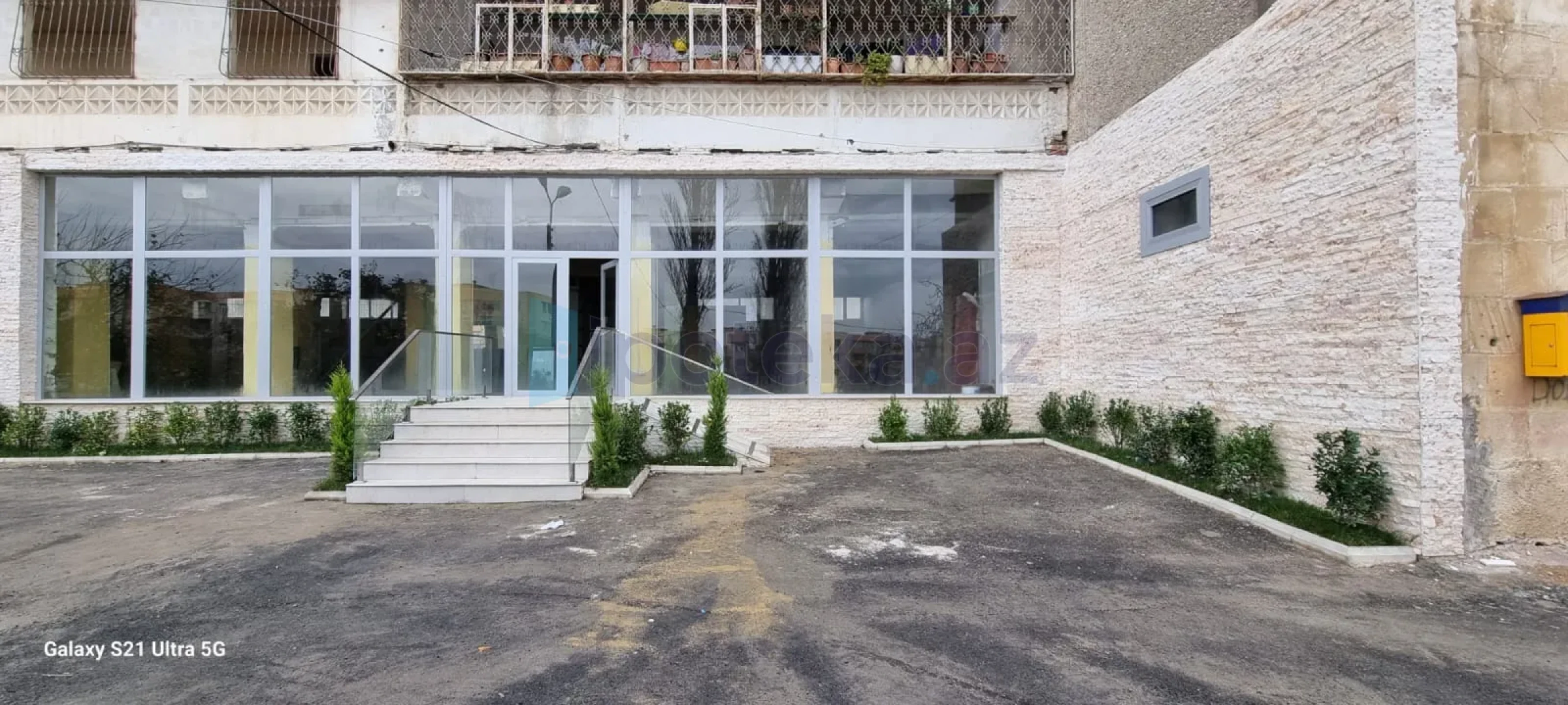 Satılır 1 otaqlı obyekt 680 m²