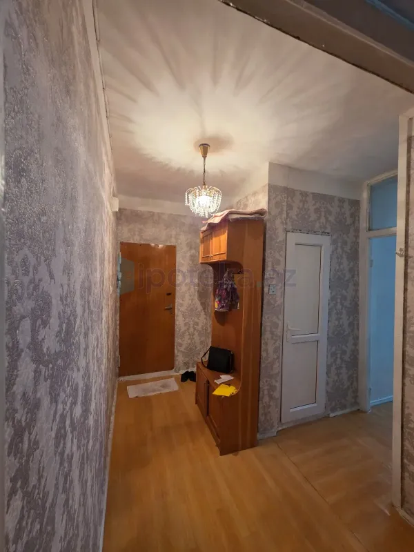 Satılır 1 otaqlı köhnə tikili 40 m²