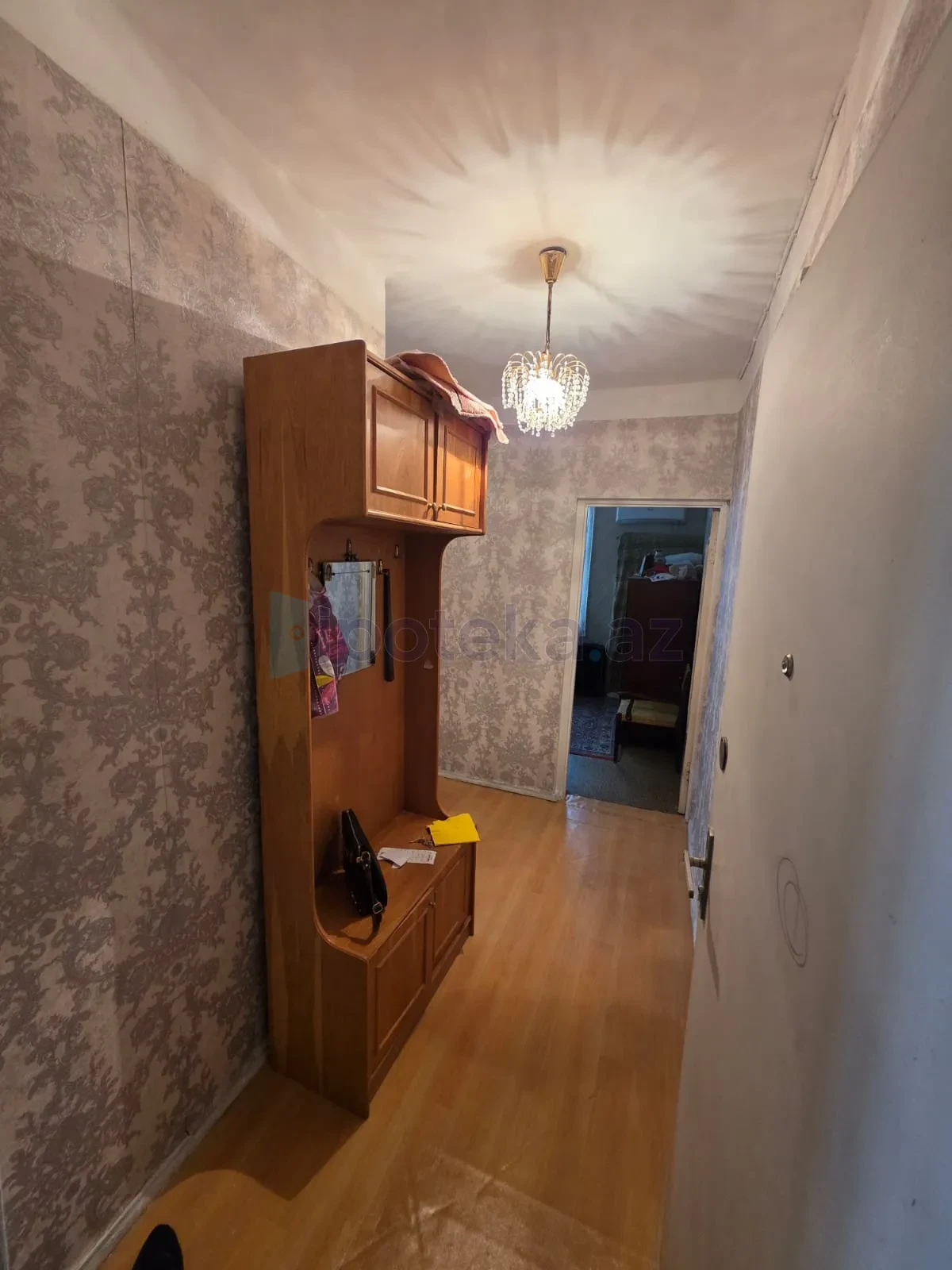 Satılır 1 otaqlı köhnə tikili 40 m²