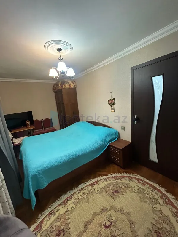 Satılır 2 otaqlı köhnə tikili 60 m²