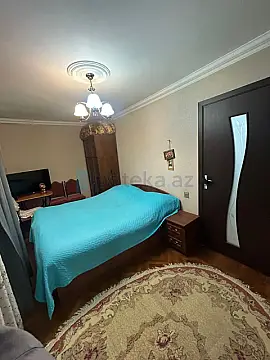 Satılır 2 otaqlı köhnə tikili 60 m²