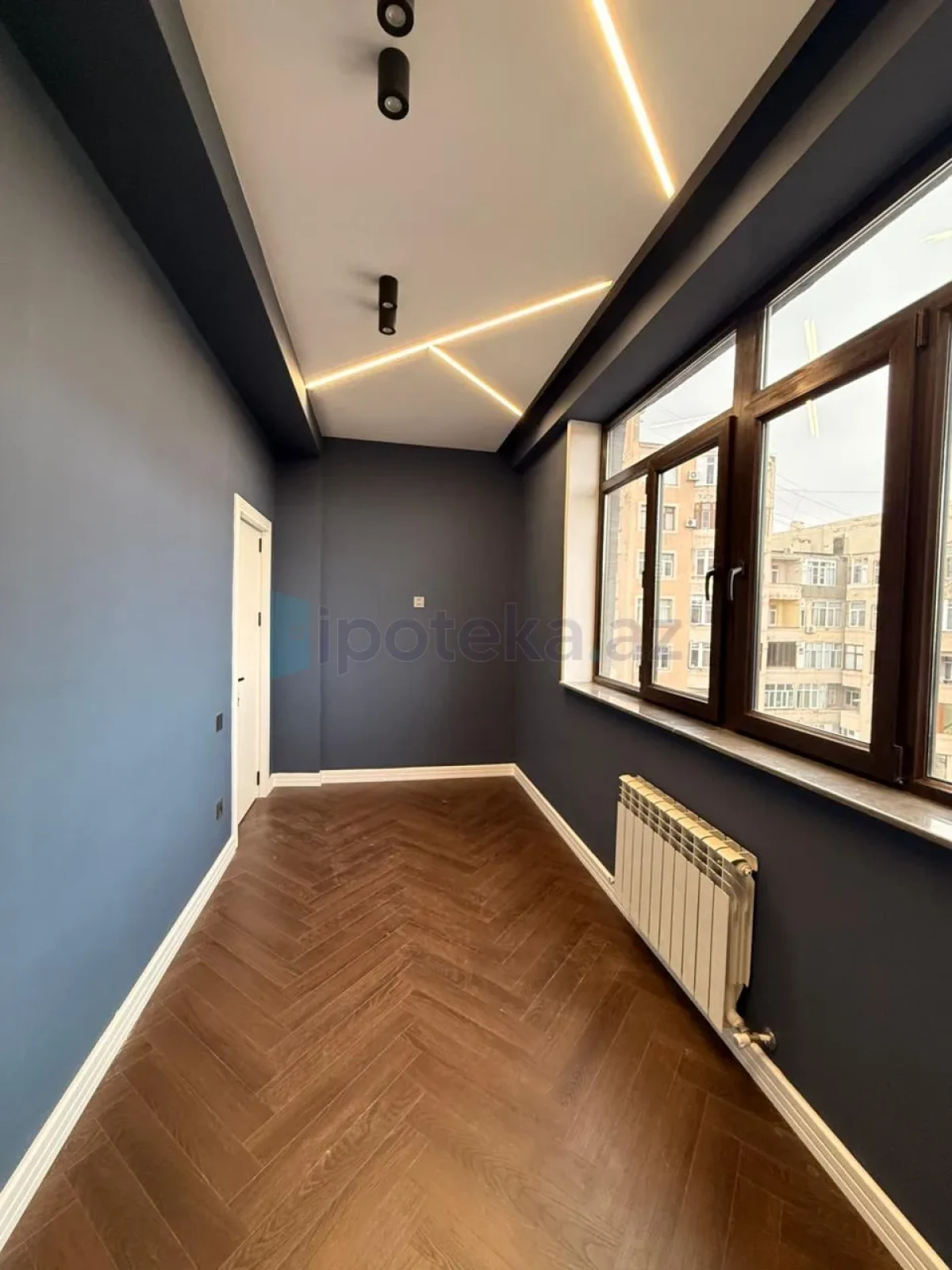 Satılır 3 otaqlı yeni tikili 105 m²