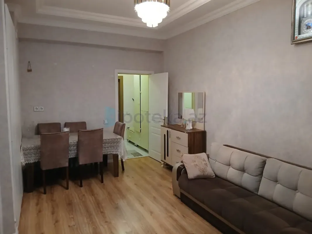 Satılır 2 otaqlı yeni tikili 49 m²